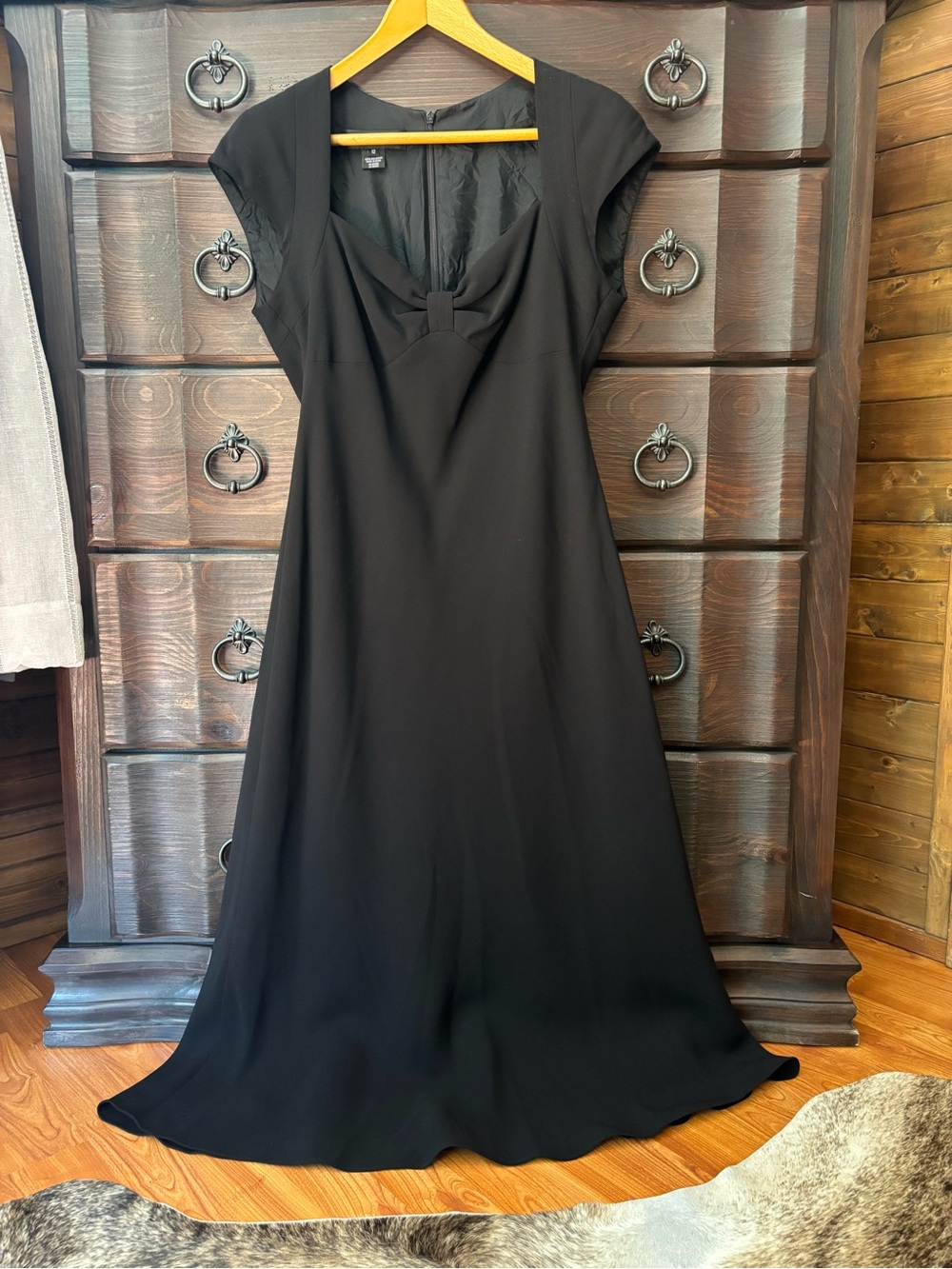 Jones New York Little Black Dress, Sweetheart Neckline, Size 12